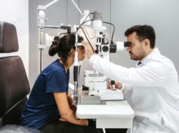 Dr. Kamran Massoumi - Glaucoma Surgery